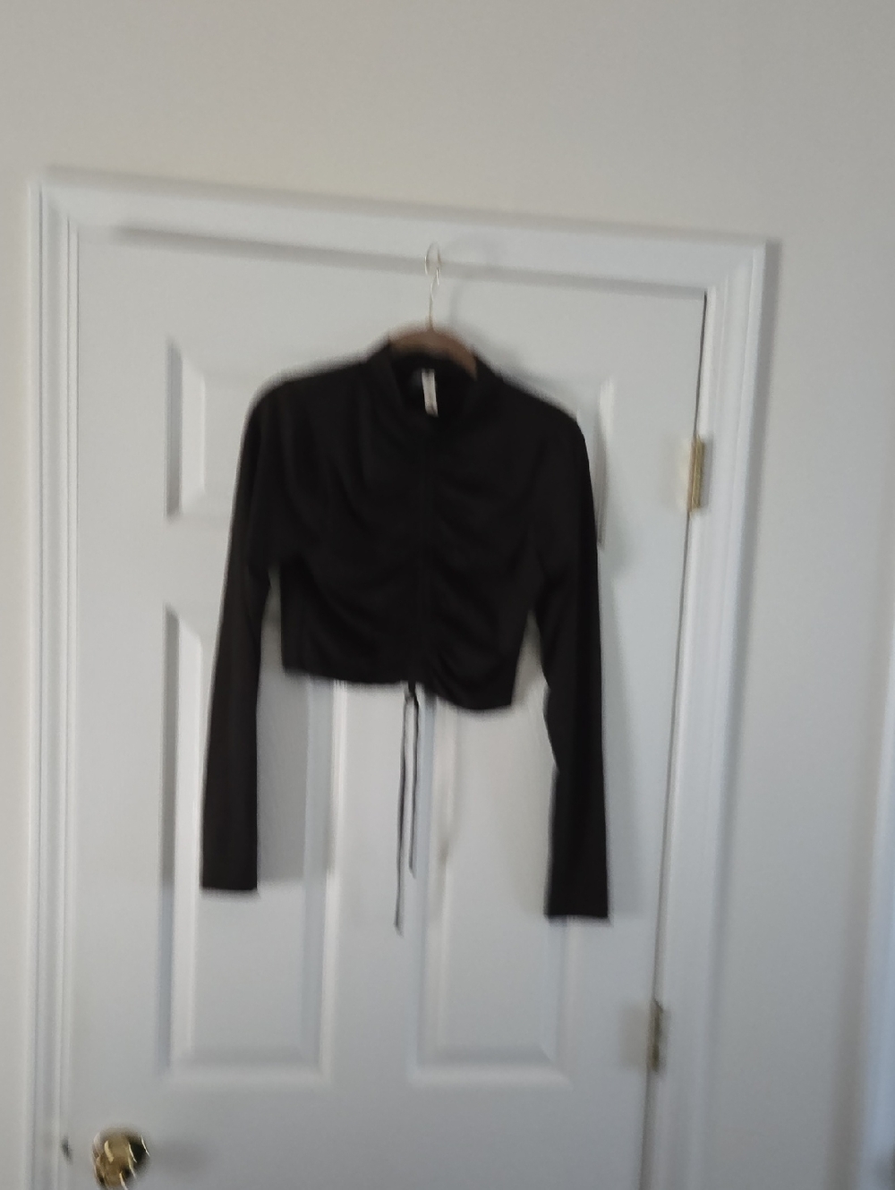 Source Unknown Black Cropped Ruched Drawstring Top